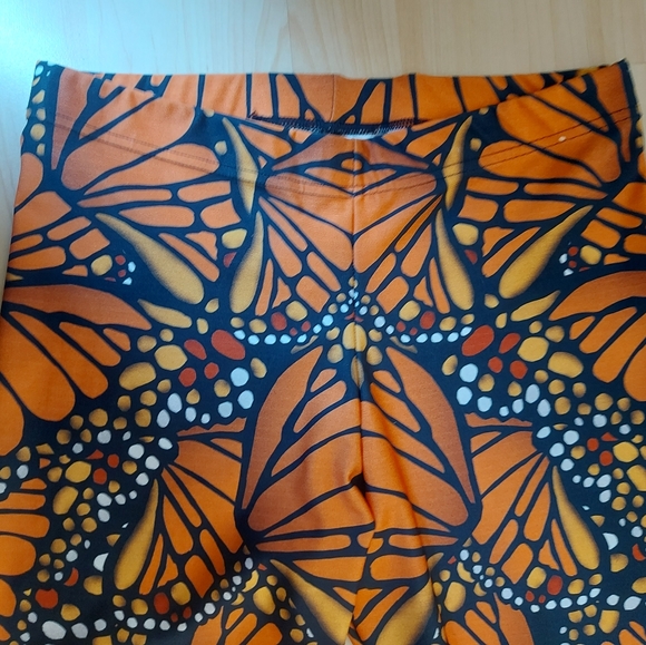 Deborah Lyall Artist Monarch Butterfly/Bee Leggings - Picture 3 of 7